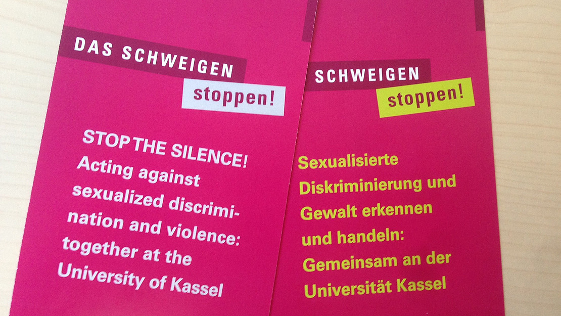 Türschilder zur Kampagne.