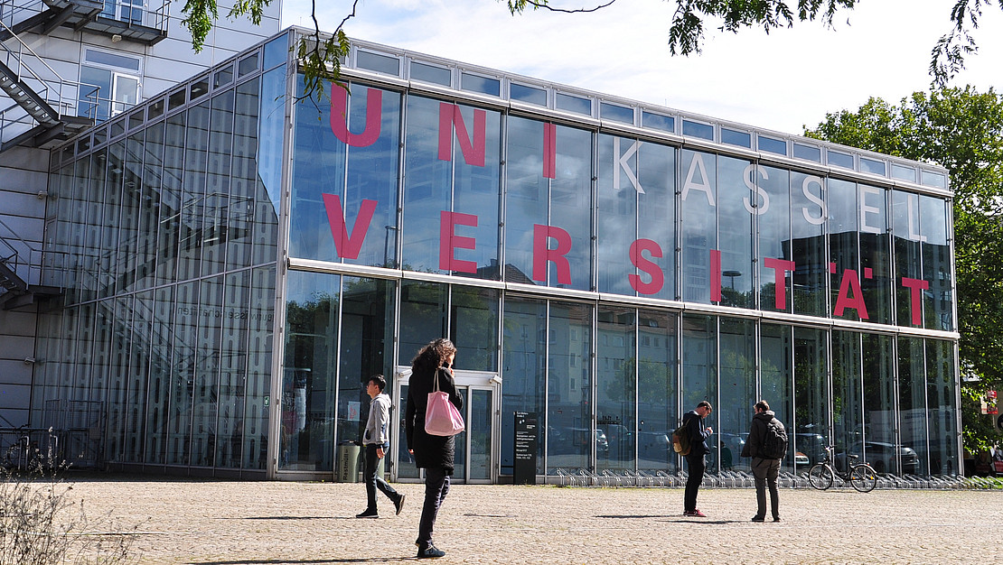 Das Bild zeigt Universität Kassel, Campus Holländischer Platz.