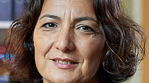Halbportrait von Berrin Özlem Otyakmaz