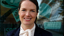 Das Foto zeigt Prof. Dr. Miriam Langlotz