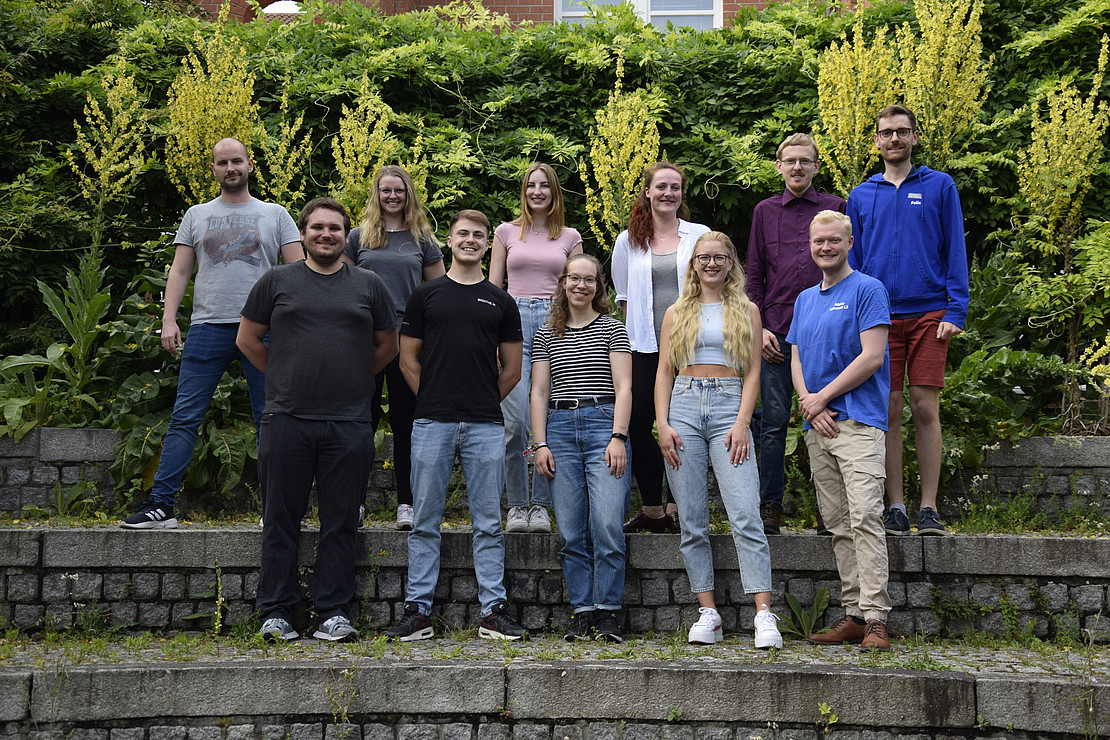 Teamfoto Lehramtsfachschaft - 11 Studierende, die die Interessen der Lehramtsstudierenden vertreten